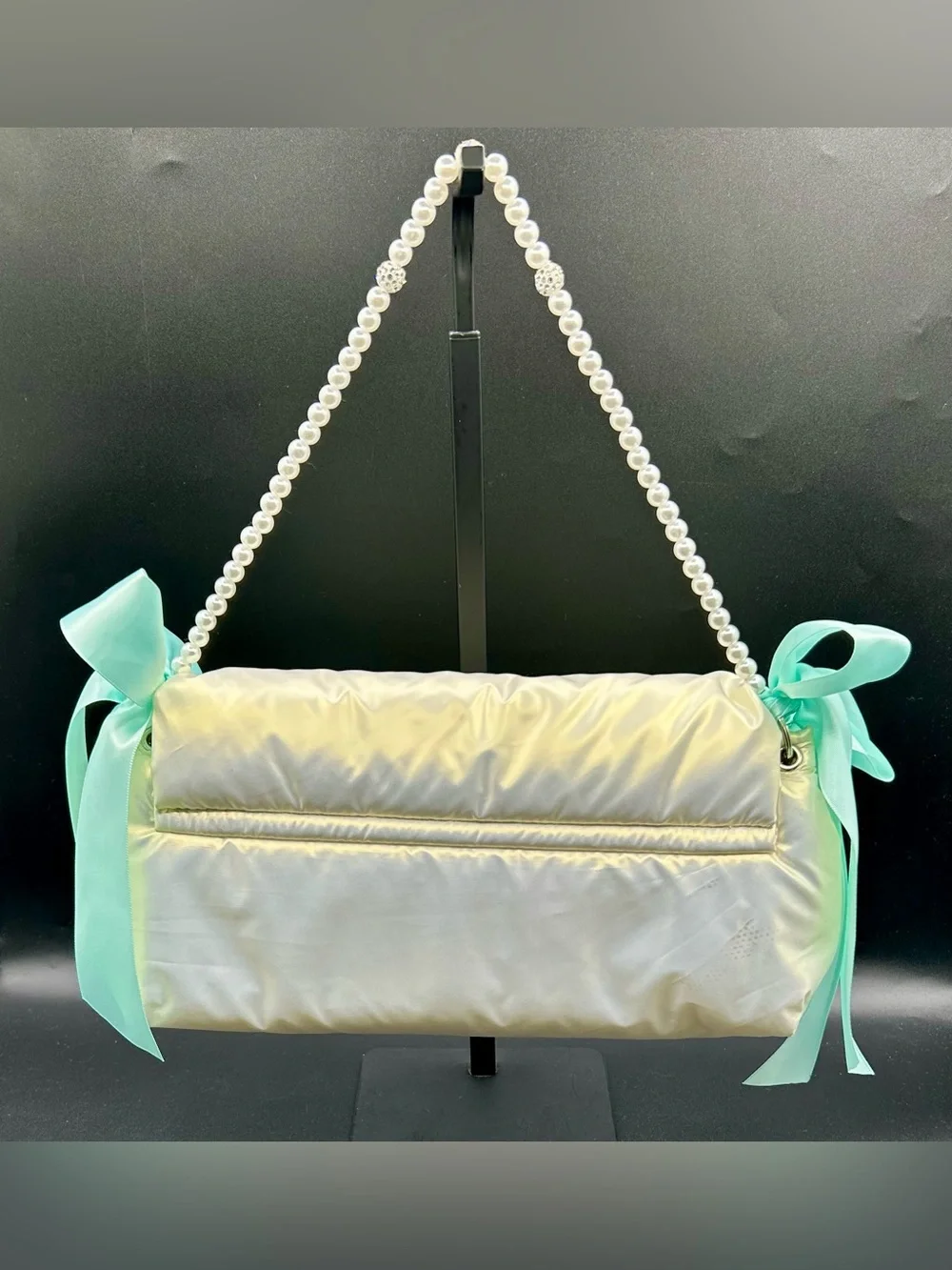 ANTHROPOLOGY Pearl Bag. Handbag & Clutches
